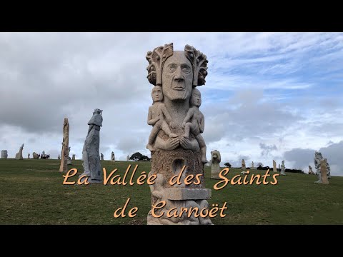 La Vallée des Saints de Carnoët