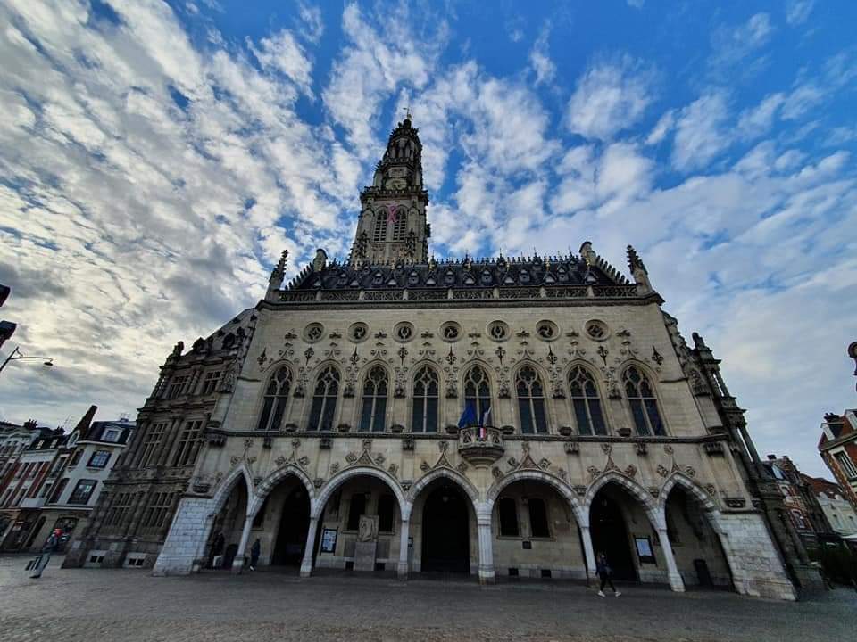Le Beffroi et l’hôtel de ville d’Arras