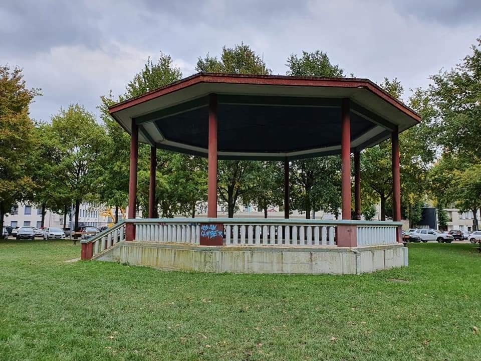 Le kiosque à musique au jardin des Allées d'Arras