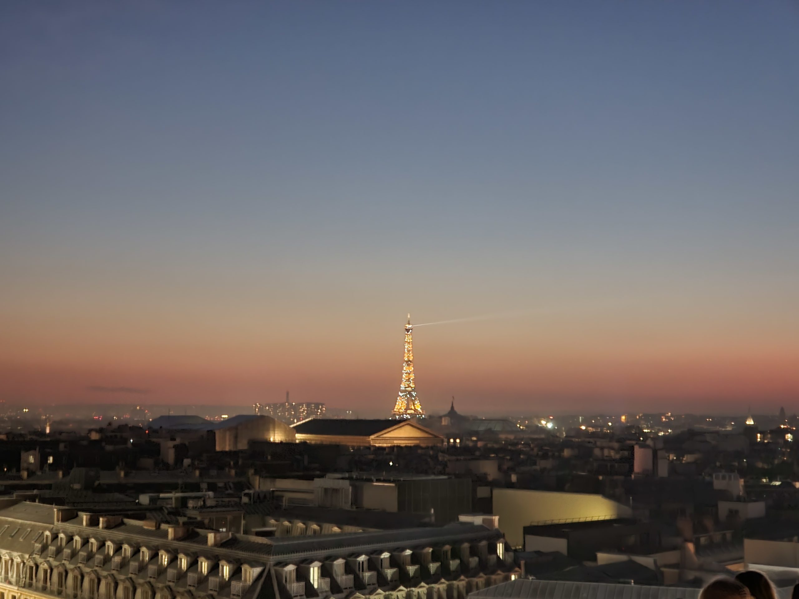 La tour Eiffel vue des galeries Lafayette