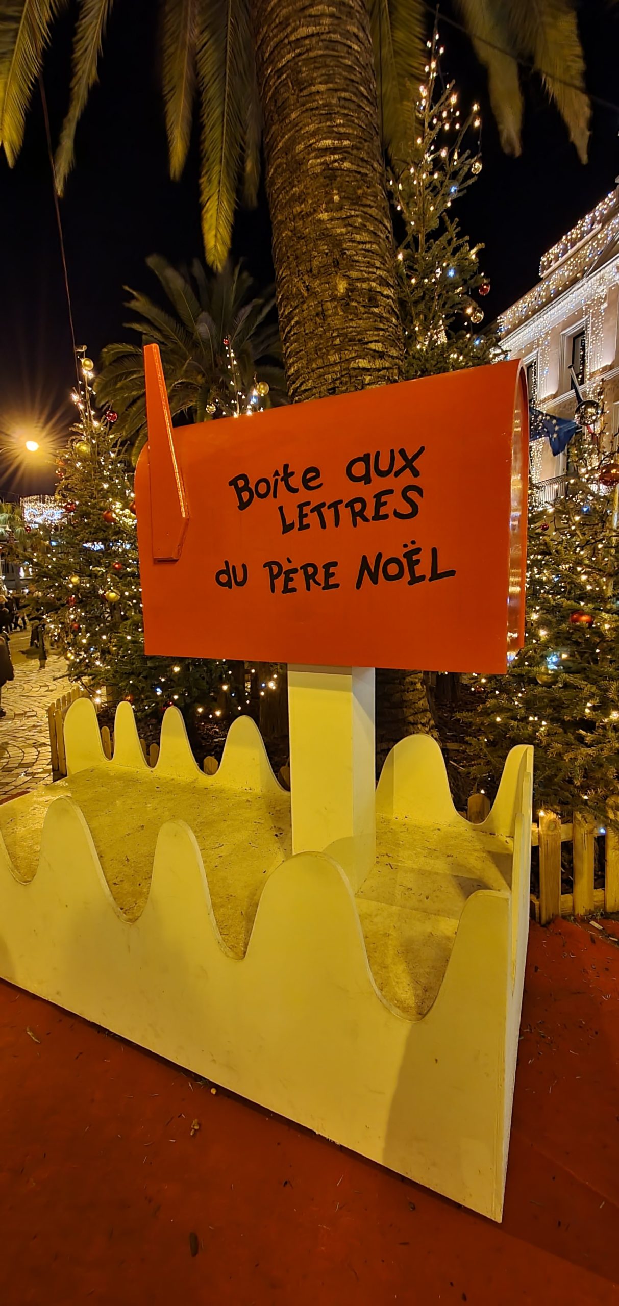 Boite aux lettres au Père Noël - Sanary-sur-Mer