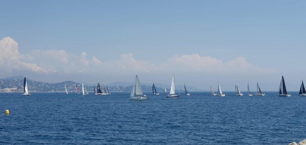 Course de voiliers à Saint-Tropez